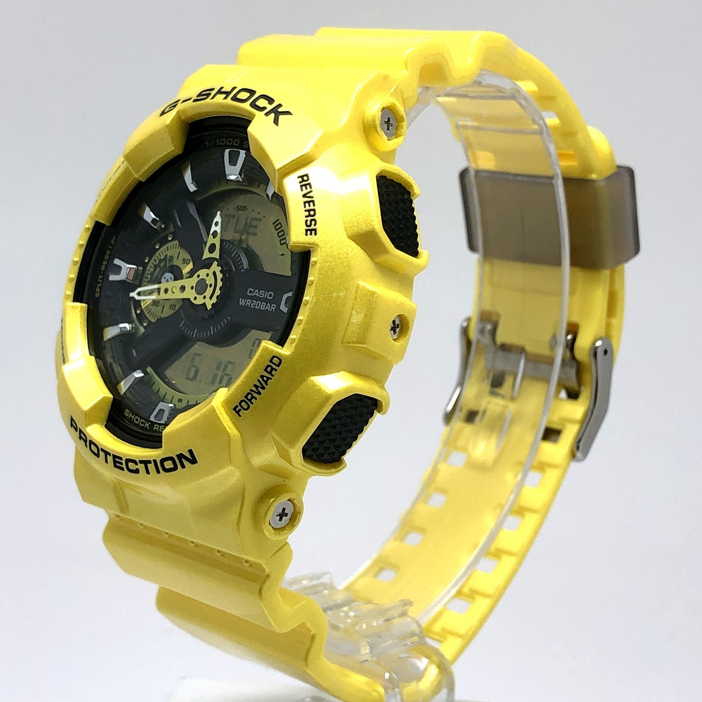 GA-110NM-9 イエローメタリックカラー