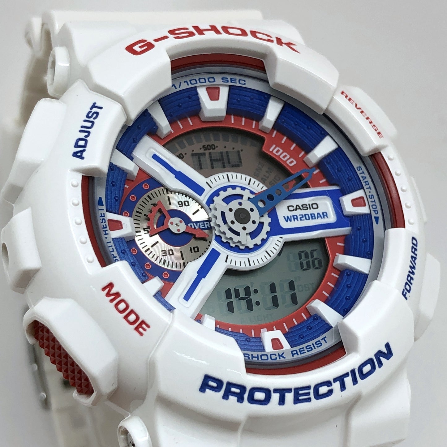 GA-110TR-7A ビッグケース ホワイトトリコロール