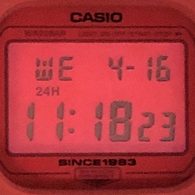 DW-5735C-4 Gショック35周年記念モデル レッドアウト