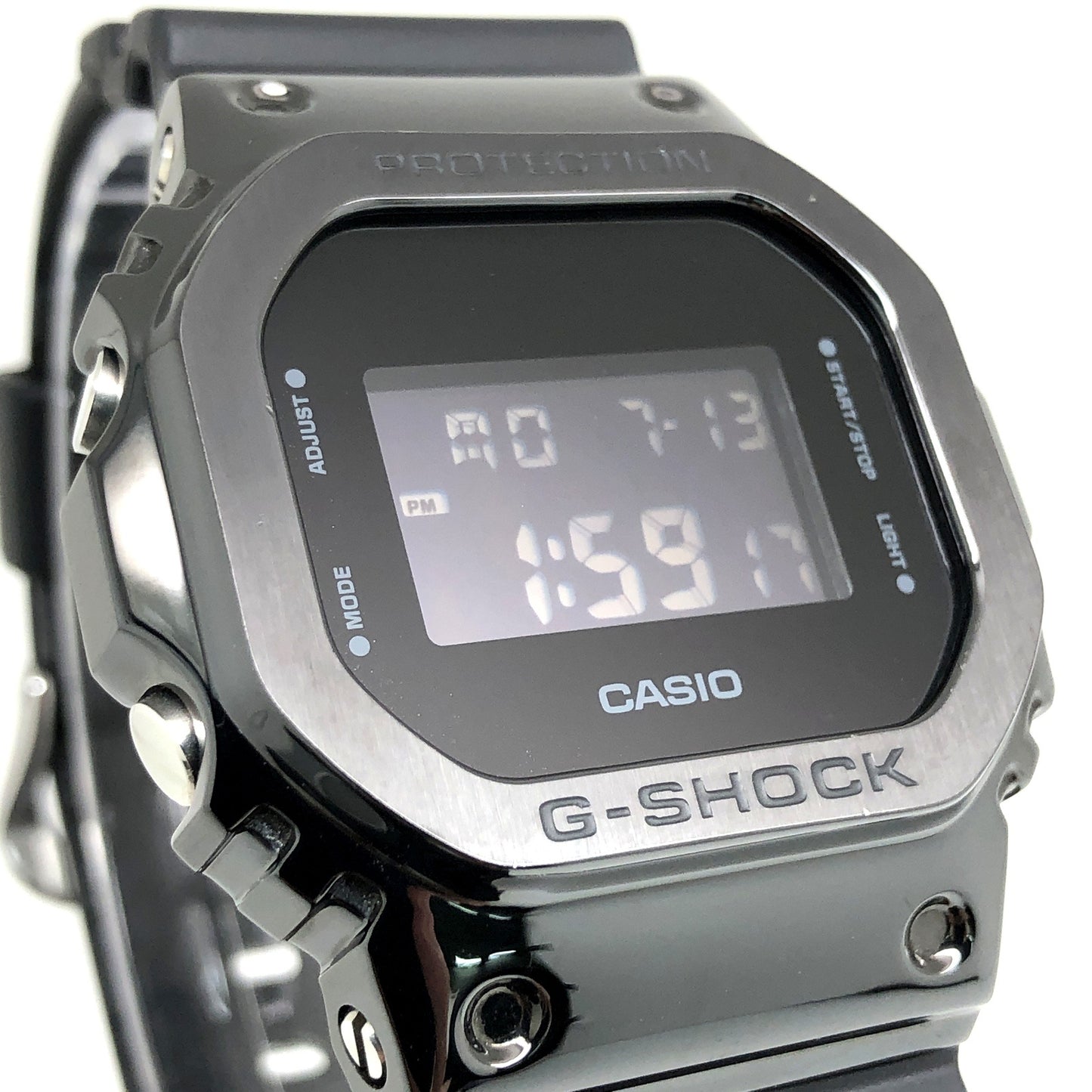 GM-5600UB-1 メタルカバード オールブラック