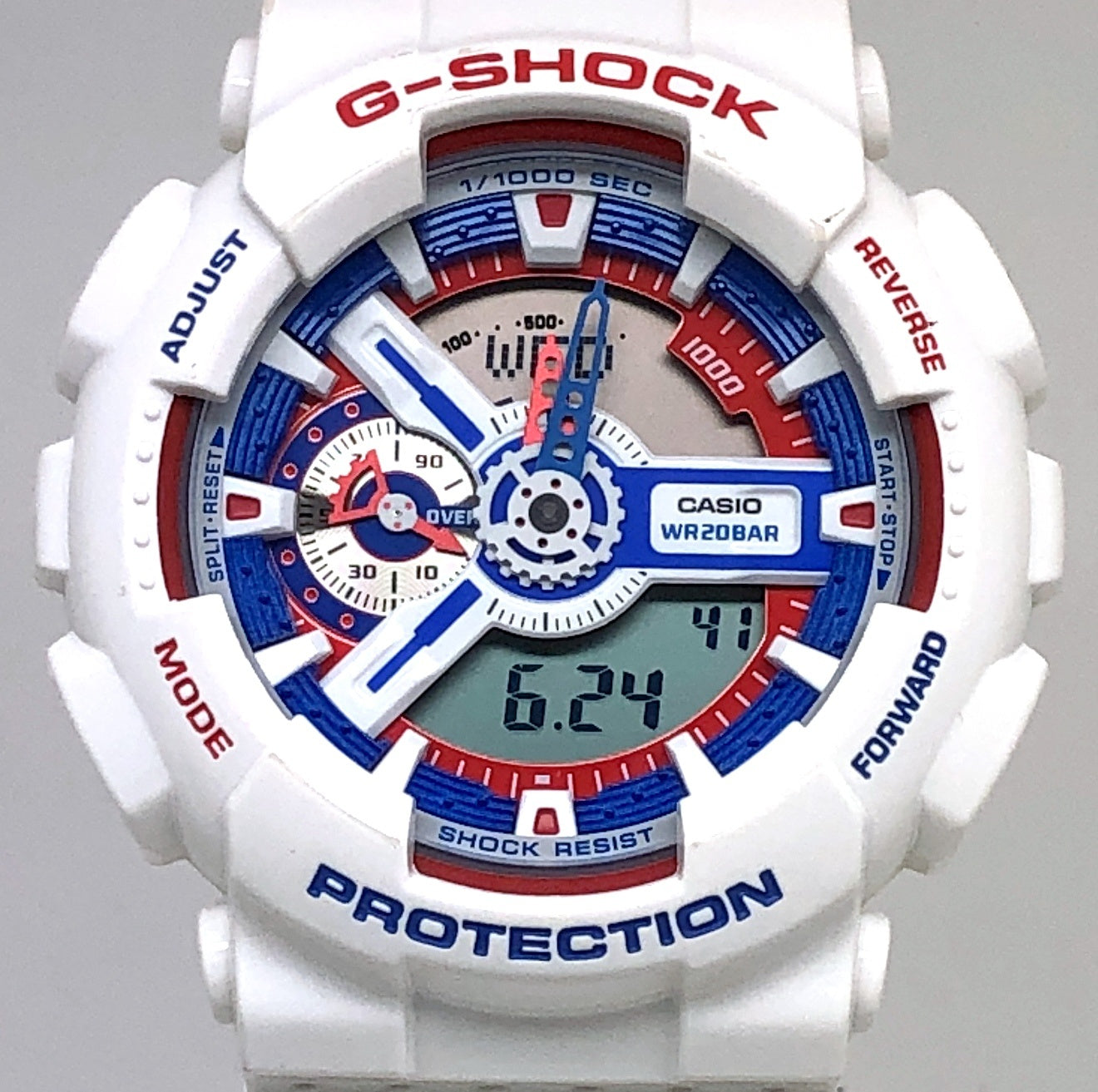 GA-110TR-7A ビッグケース ホワイトトリコロール