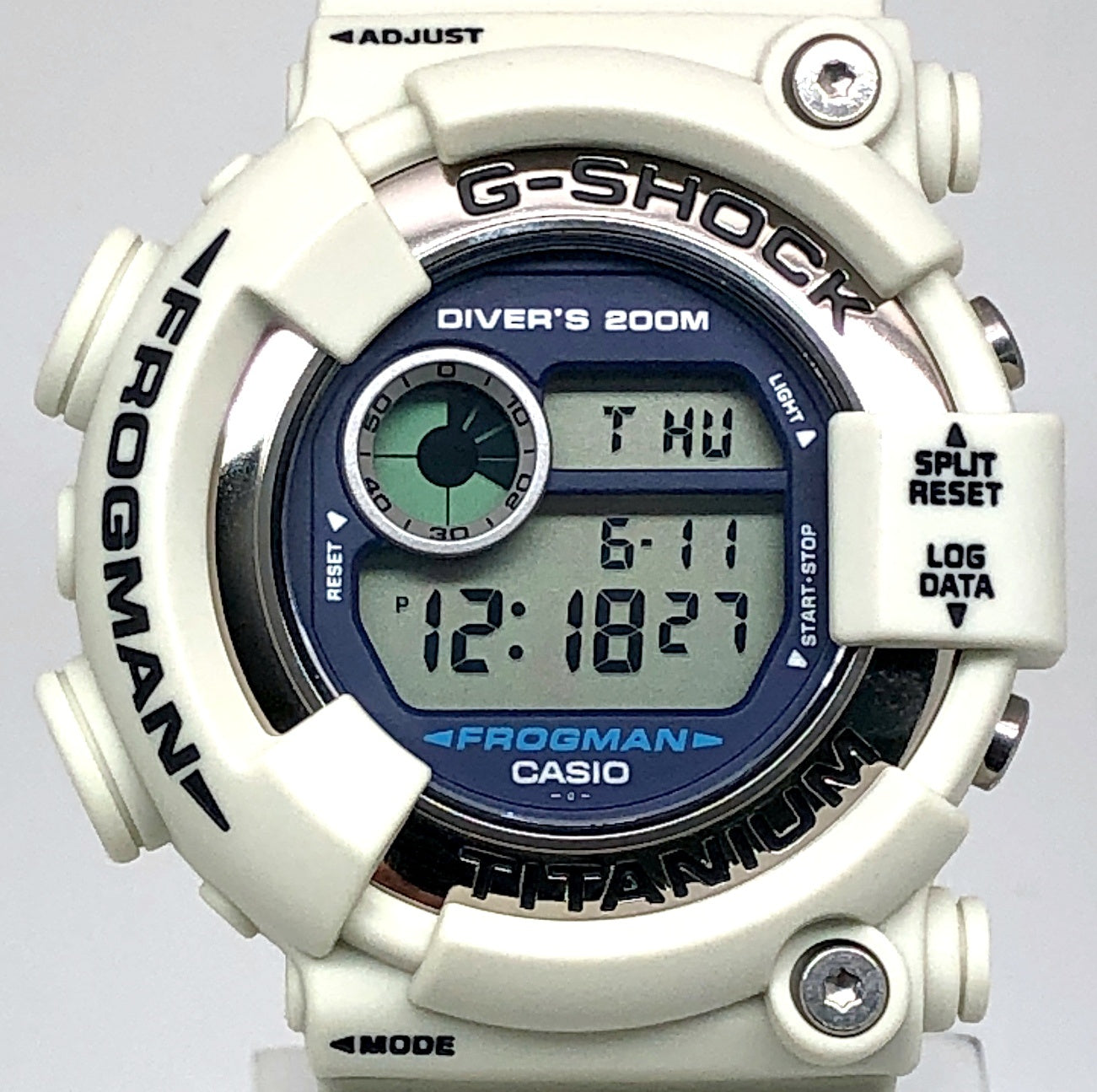 DW-8200LG-8 フロッグマン メンインホワイトグレー