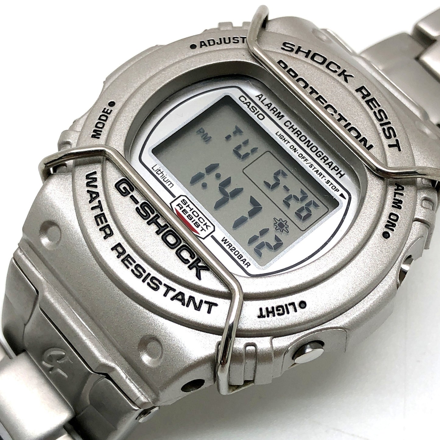 DW-5700D-8 5700シリーズ メタルバンドモデル