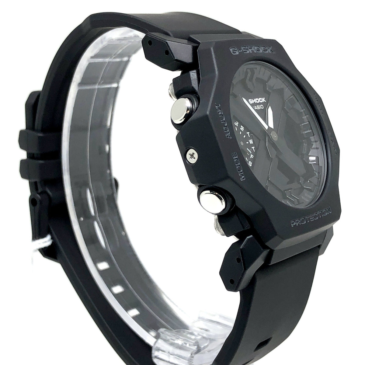 GA-2300-1A ミニマルデザイン アナデジモデル