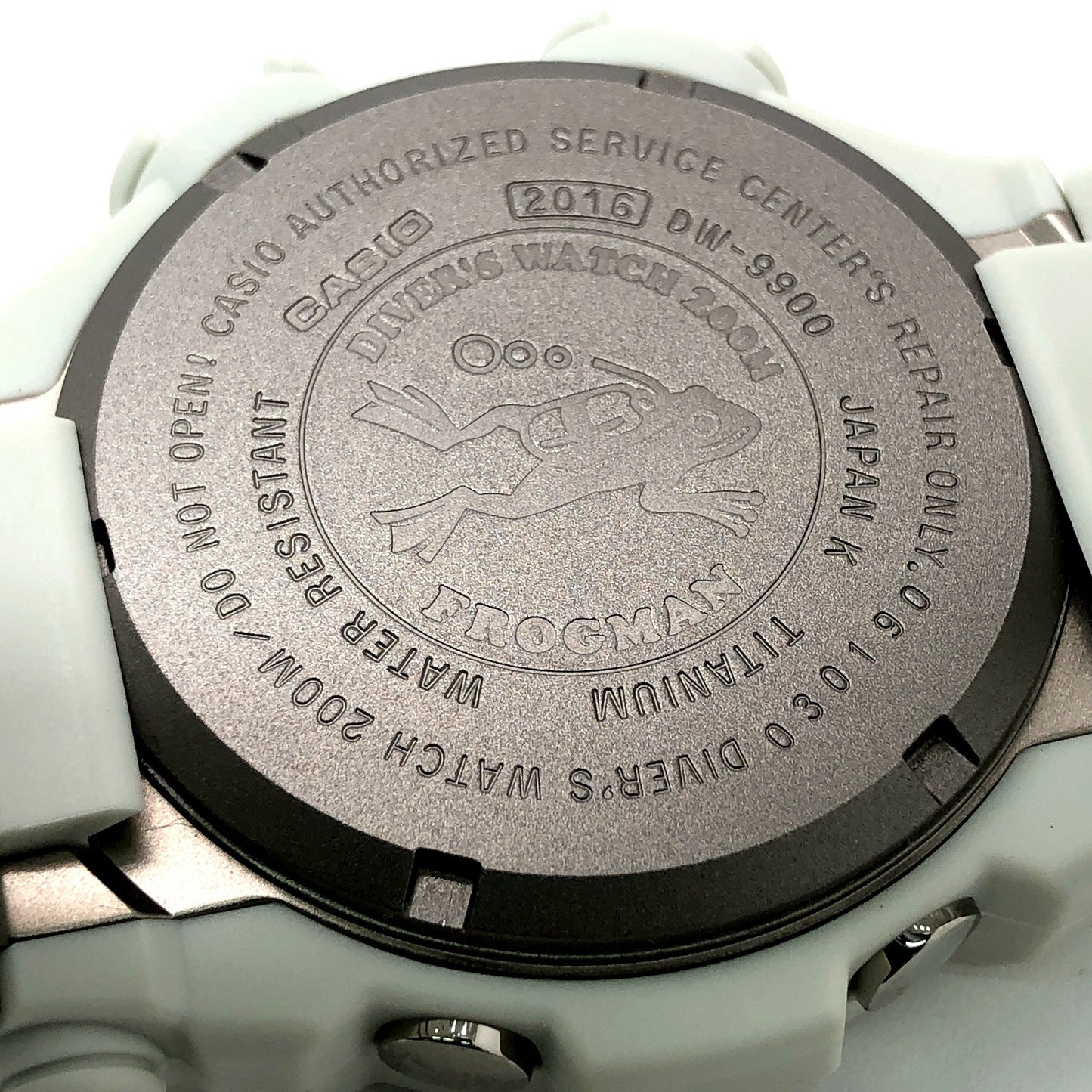 DW-9900LG-8 3代目フロッグマン メンインホワイトグレー