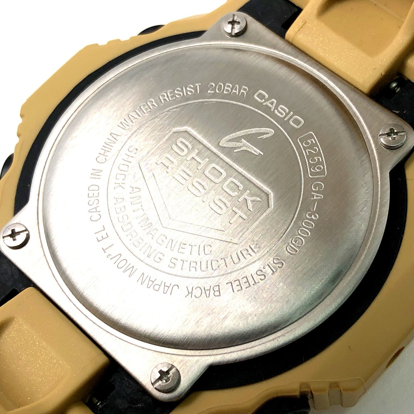 GA-300GD-9A クレイジーゴールド