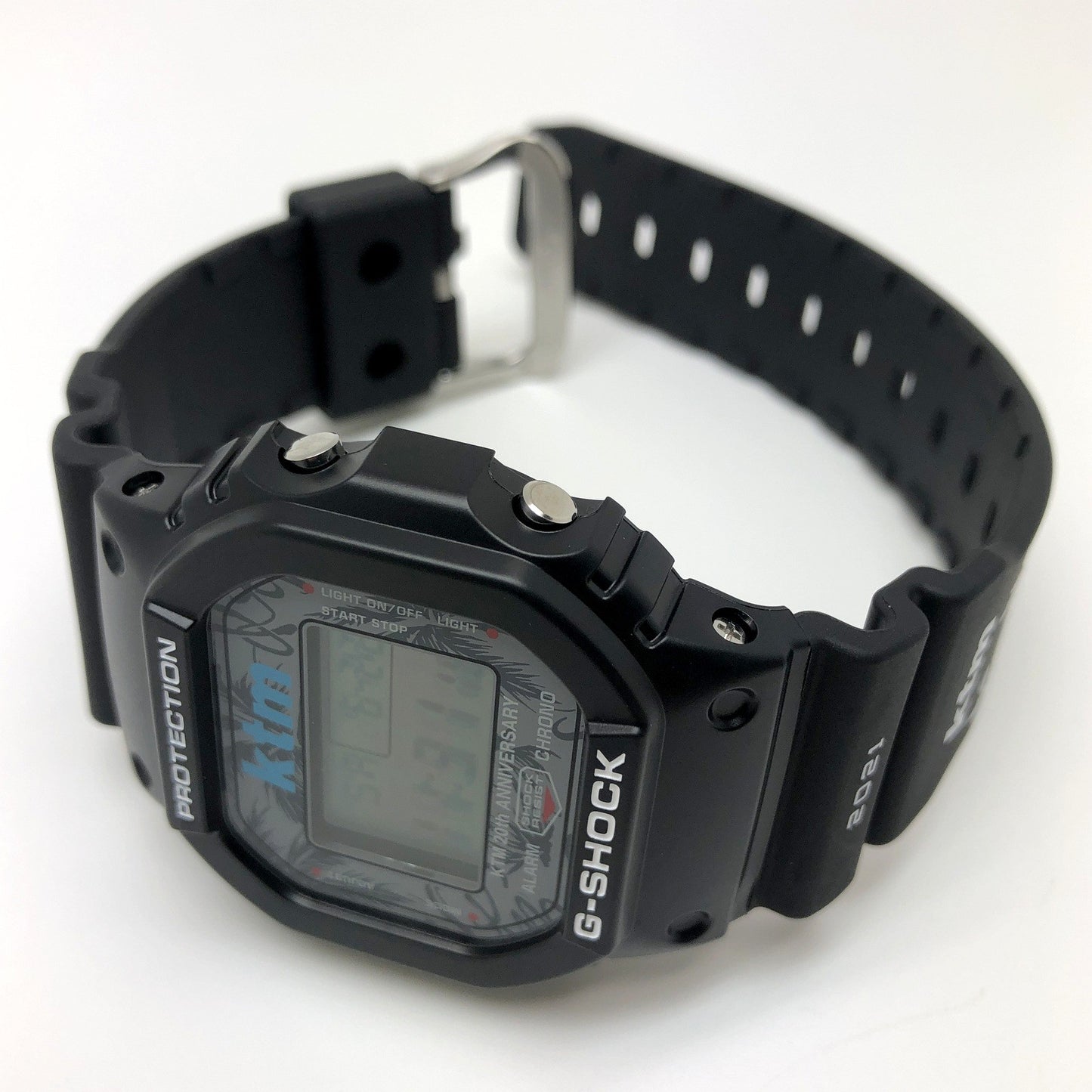 DW-5600