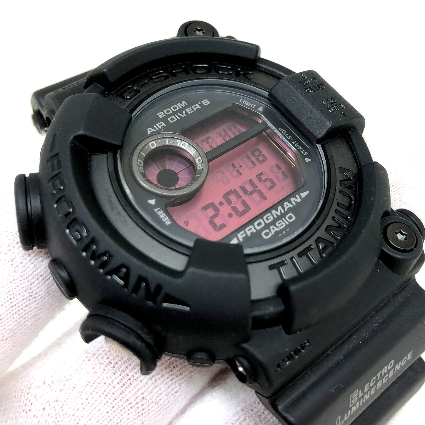 DW-8200BK-1JF