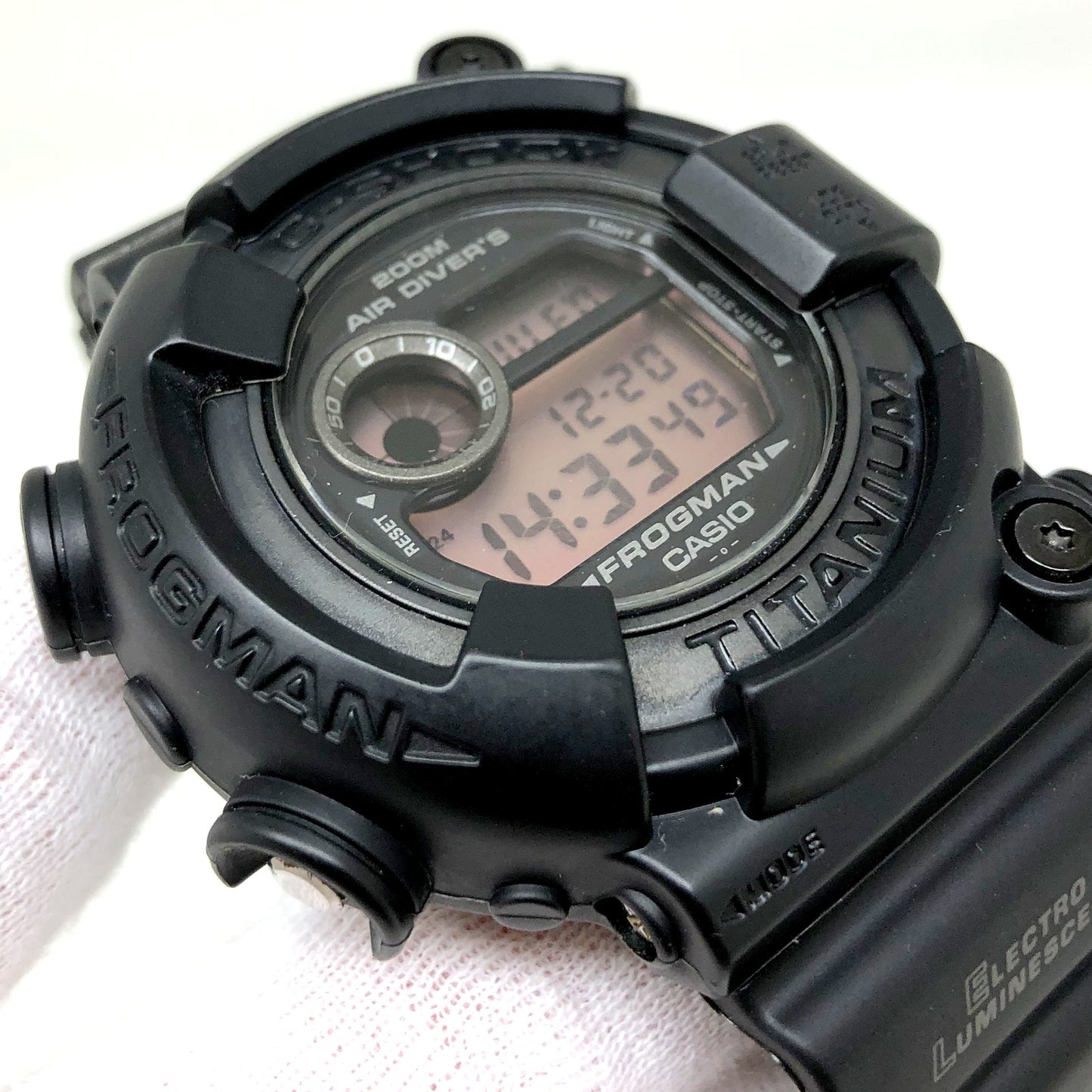 DW-8200BK-1