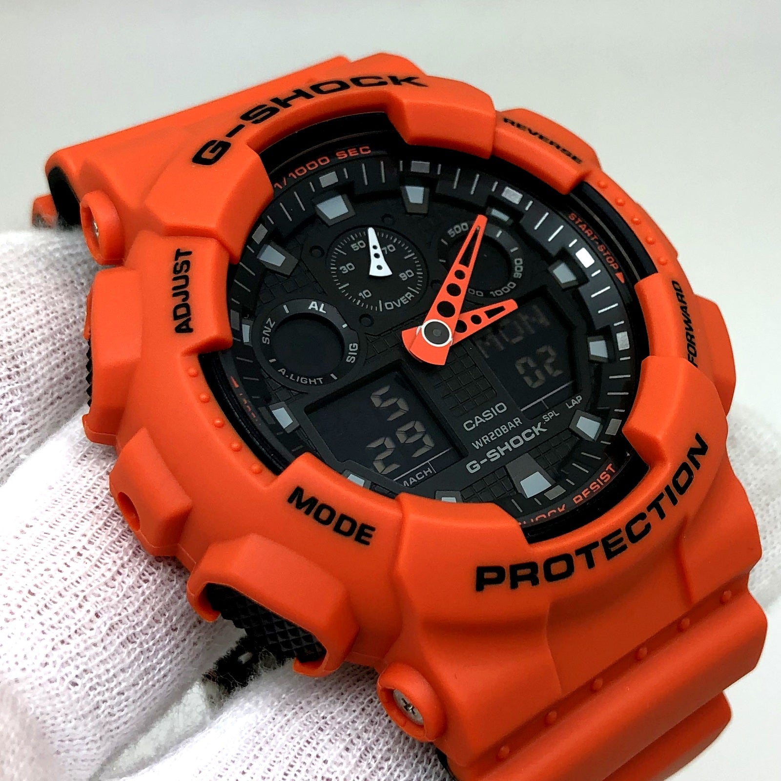 ランキング１位受賞 G-SHOCK オレンジ ブラック メンズ GA-100L-4A 