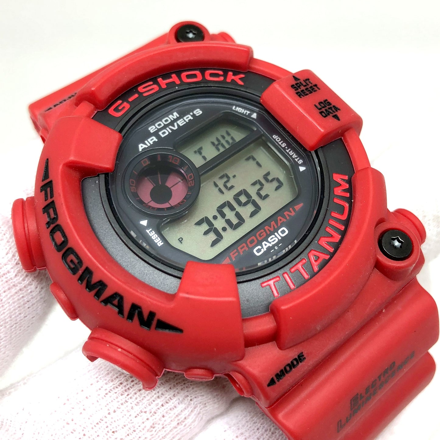 DW-8200F-4