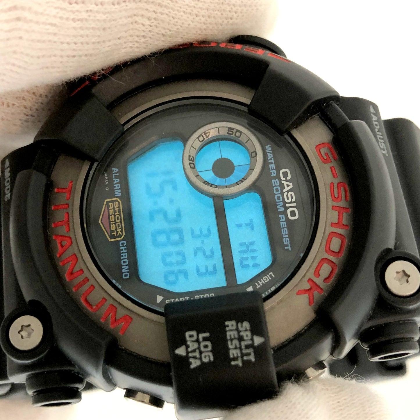 DW-8200