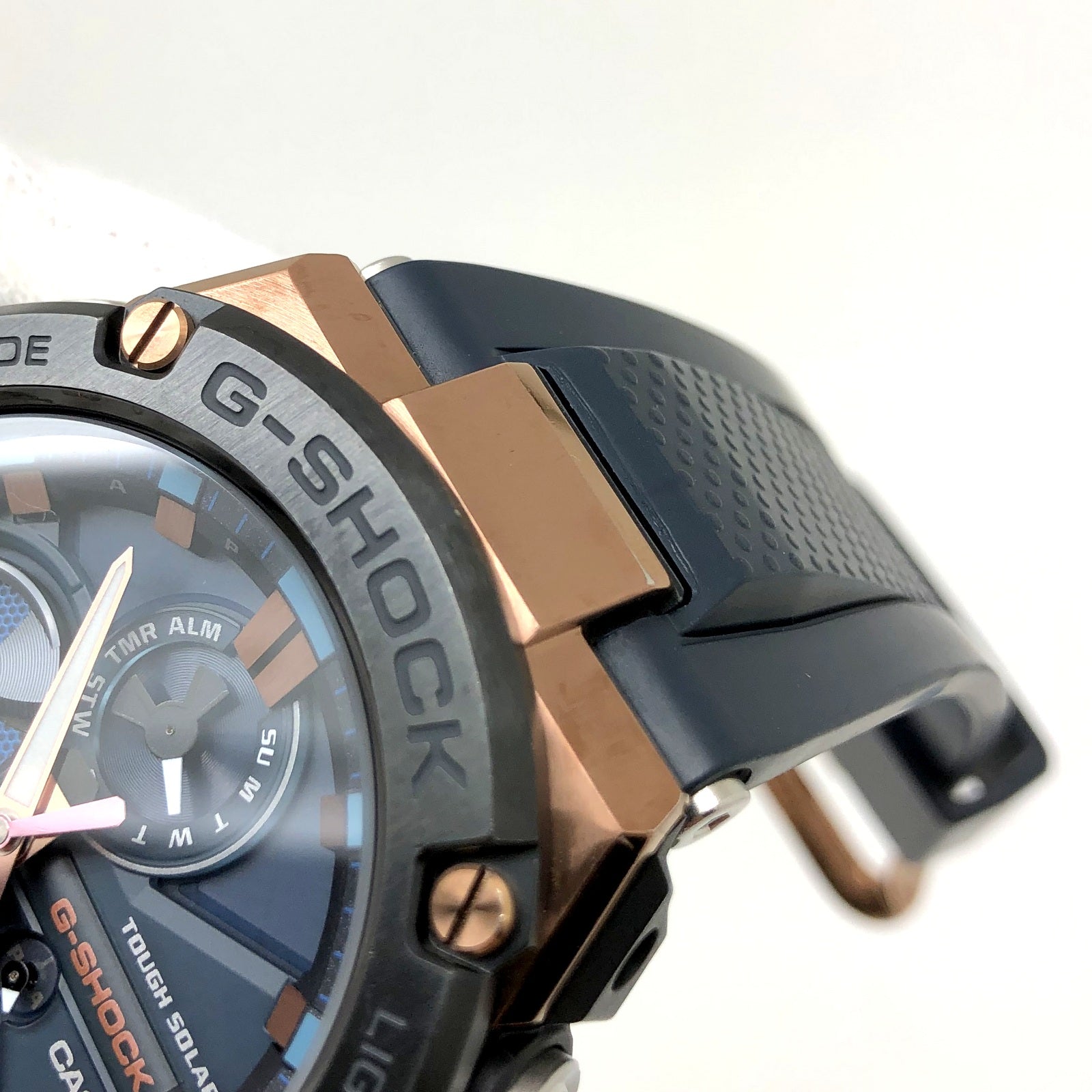 G-SHOCK ジーショック 腕時計 GST-B100G-2A動作確認済みです