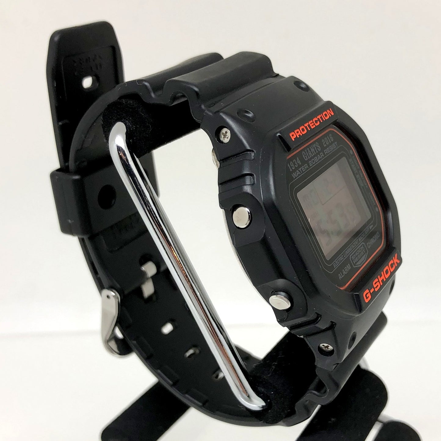 DW-5600YG-1JR Yomiuri Giants