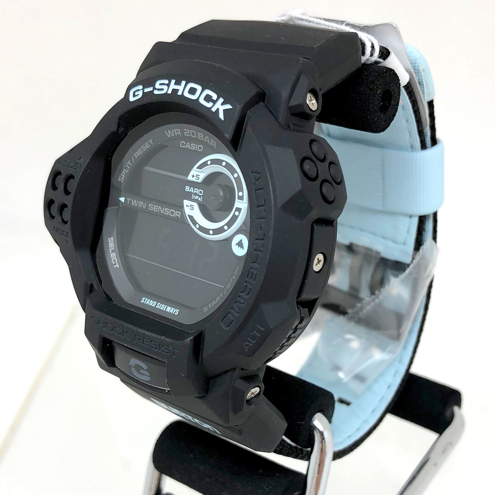 G-SHOCK × BURTON (バートン) 30周年記念コラボレーションモデル GDF